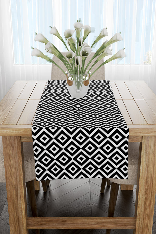 Black and White Geometric Squares Runner 40x140cm