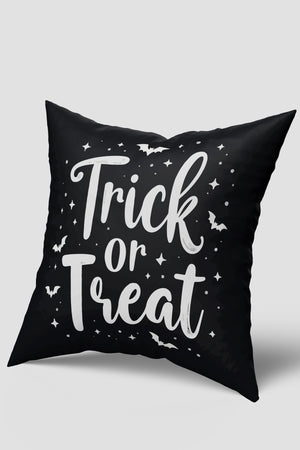 Siyah Trick or Treat Yazılı Halloween Temalı Cadılar Bayramı Kırlent Kılıfı
