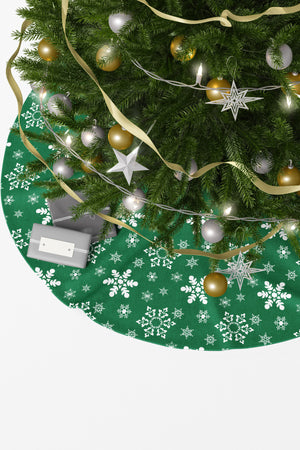 Yeşil Beyaz Kar Taneleri Desenli Yılbaşı Çam Ağacı Örtüsü