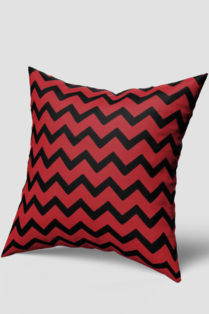 Kırmızı Siyah Zigzag Desenli Kırlent Kılıfı