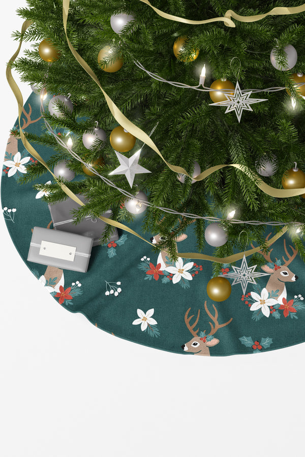 Yeşil Geyik Desenli Yılbaşı Çam Ağacı Örtüsü