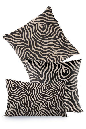 Krem Siyah Zebra Çizgili Kırlent Kılıfı